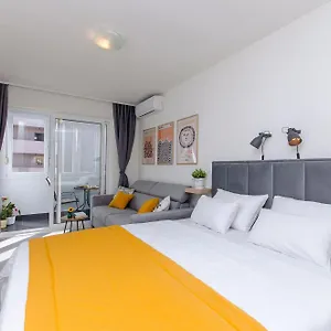 https://super-amazing-apartments.splithotels.org